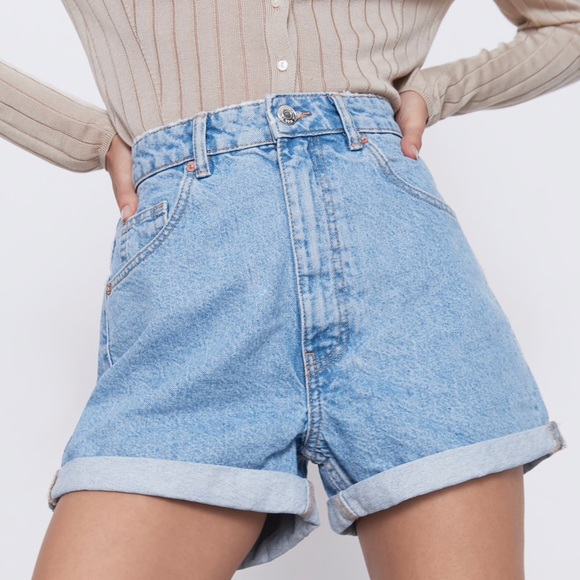 ‼️SOLD‼️ Zara Mom Fit Shorts in light blue - Picture 5 of 5